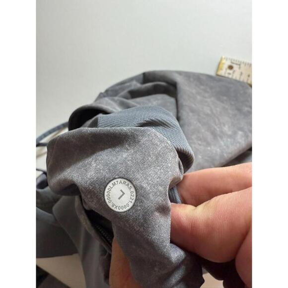 Lululemon T.H.E. Short 9” *Linerless Gray Dye Large Stretch Athletic Training - Picture 3 of 5